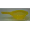 Пластиковый дуршлаг с ручкой (желтого цвета)