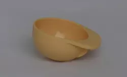 Пластмассовый сепаратор для отделения желтка от белка (бежевый цвет) Пластмассовый сепаратор для отделения желтка от белка (бежевый цвет)