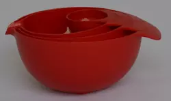 Набор пластмассовых емкостей для смешивания в комплекте с сепаратором "4в1" (красный цвет)