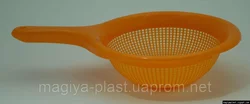 Пластиковый дуршлаг с ручкой (оранжевого цвета)