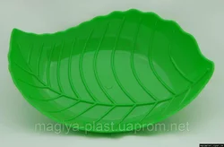 Пластмассовая фигурная тарелка "Листочек" 24см х 17см (зеленый цвет)