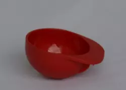 Пластмассовый сепаратор для отделения желтка от белка (красный цвет) Пластмассовый сепаратор для отделения желтка от белка (красный цвет)