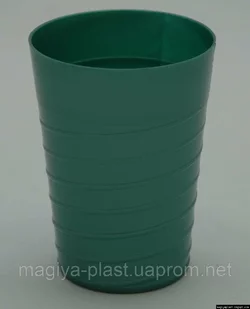 Пластиковый стакан 300 мл с вылитым узором с наружной стороны (зеленый цвет)