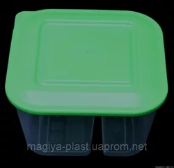 Пластиковый квадратный контейнер-лоток 0.8л на две секции с жесткой крышкой (разные цвета крышки)